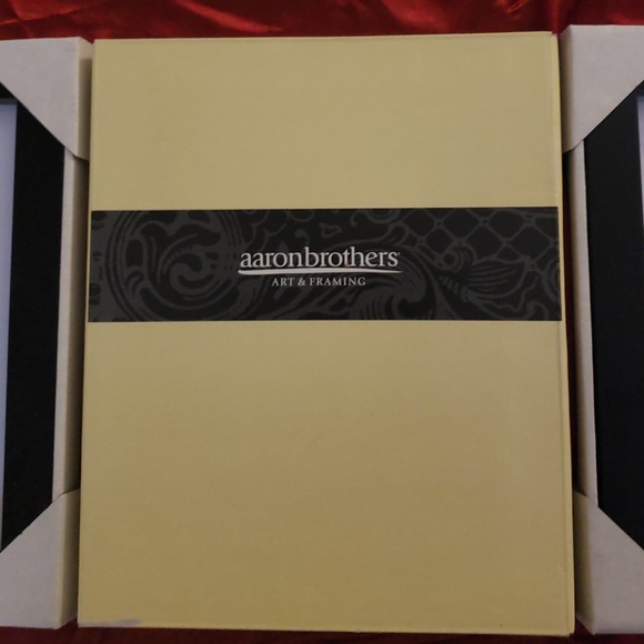 Picture frames - Picture 3 of 8